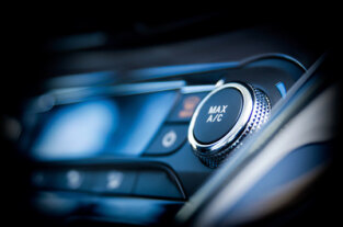 Air Conditioning vs. Lowering Windows for Fuel Economy